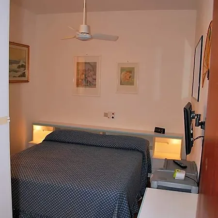 Apartment Camelia E Gabry - Zona Mare Con Posti Auto E Terrazze *
