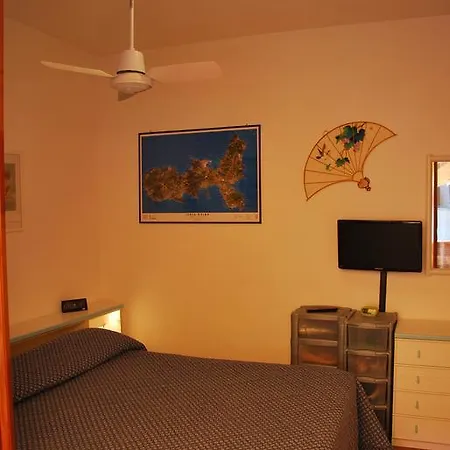 Camelia E Gabry - Zona Mare Con Posti Auto E Terrazze * Marina di Campo