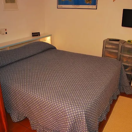 Camelia E Gabry - Zona Mare Con Posti Auto E Terrazze Apartamento *